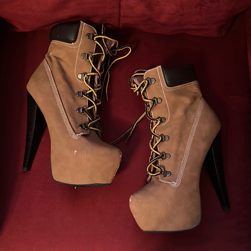 Vintage 90's Qupid 7 preowned Brown Platform Lace-Up Ankle Boots